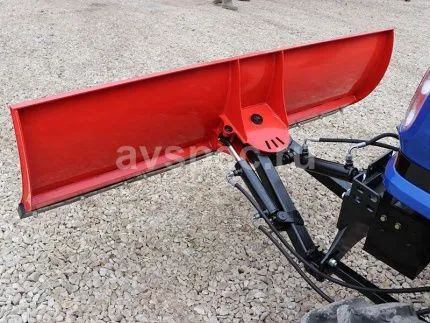 Отвал Снеговик на DF 404 G2 ОК1750